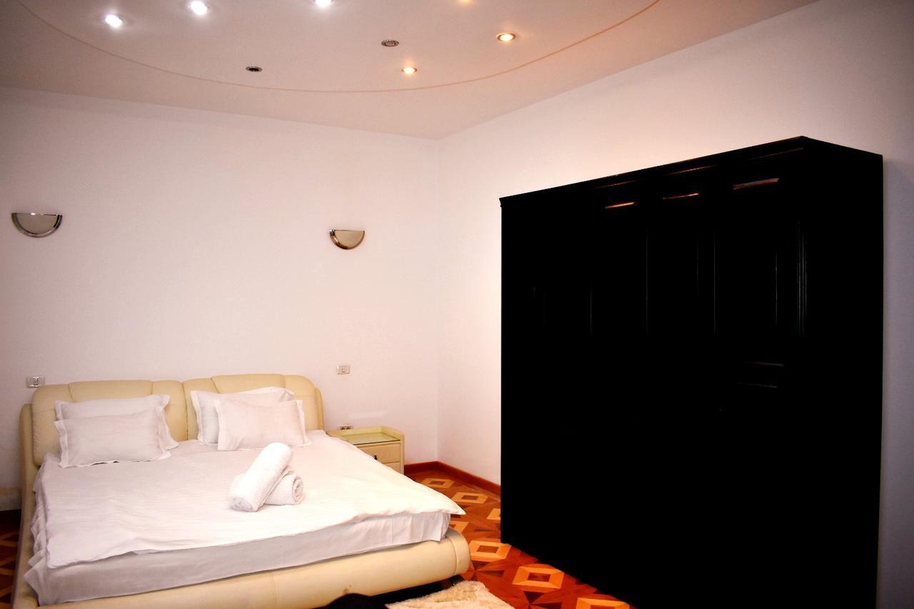 Grand Central Accomodation Sala Palatului Bukarest Eksteriør billede