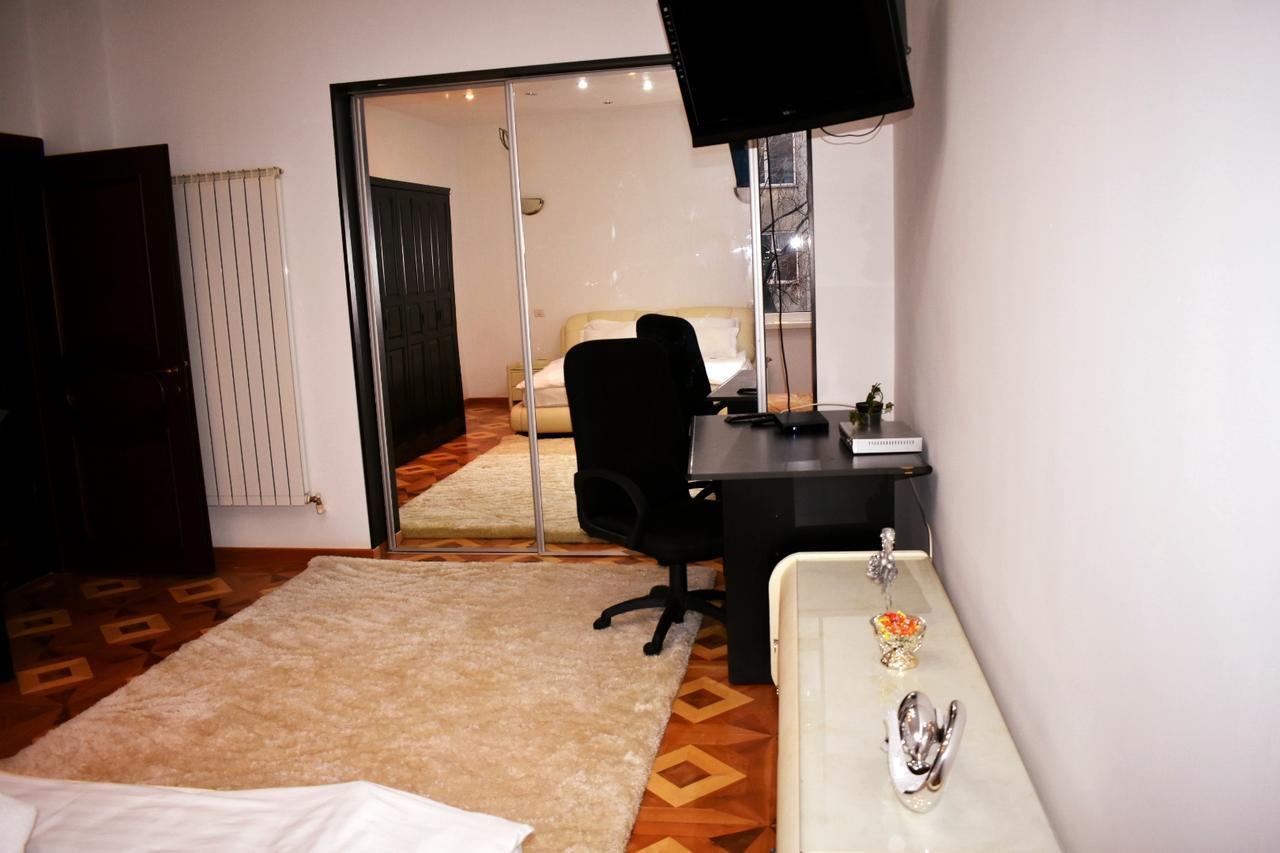 Grand Central Accomodation Sala Palatului Bukarest Eksteriør billede